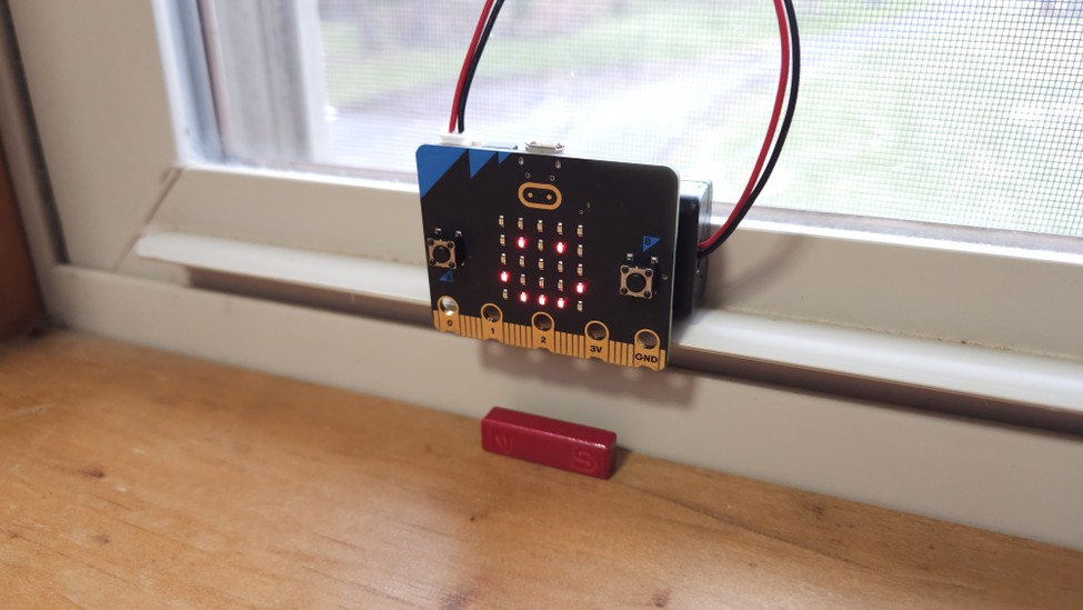Make a Wireless Alarm System with micro:bit | Science Project