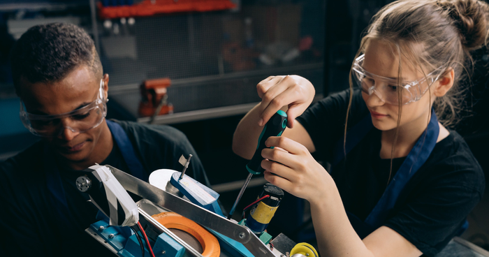 Why Do Science Projects - Teach Perspective - two students working on a project