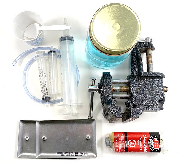 Materials used to make a hydraulic lift as described in the STEM activity