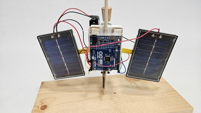 arduino satellite on wooden down