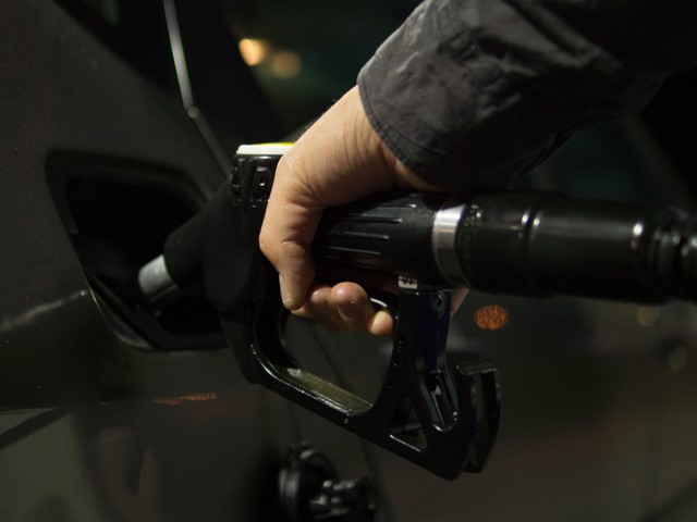 Car fueling