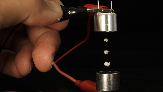 demonstration of ultrasonic levitation with small pieces of foam