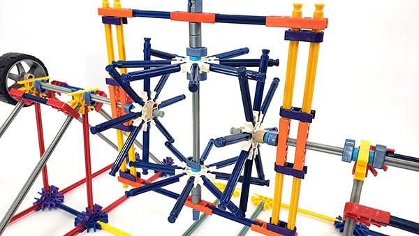 A differential mechanism made from K'Nex.