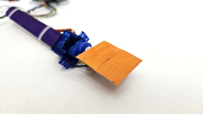 top view of platform attached to servo motor