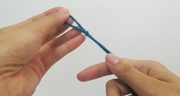 yarn in perfection loop/knot