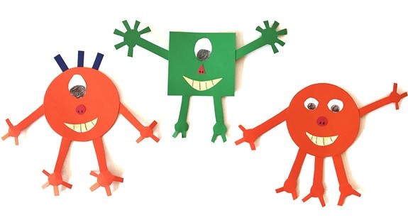  Three alien babies that all show a variation of different traits. 