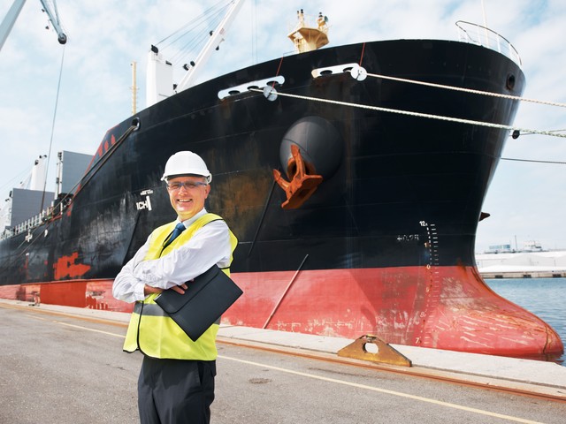 architect with ship