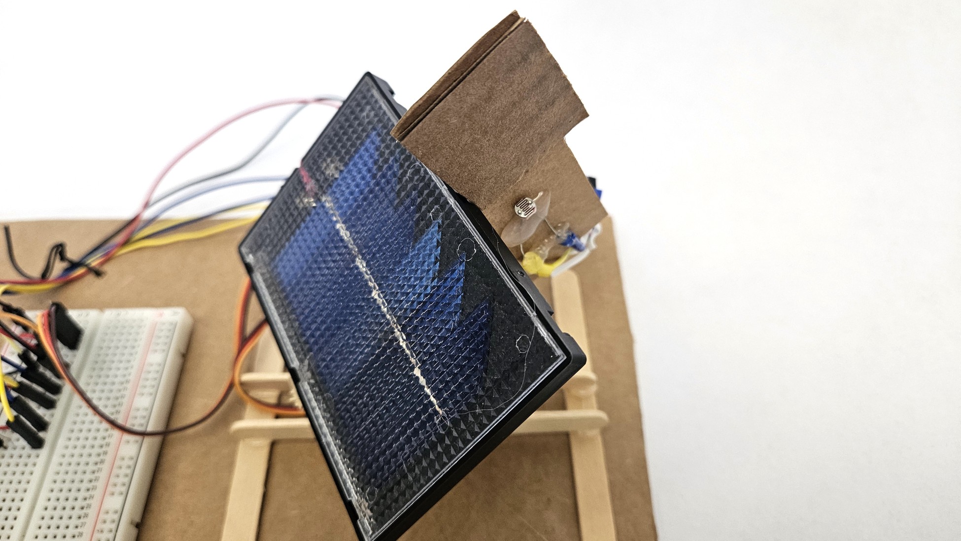 Make an Arduino Solar Tracker | Science Project